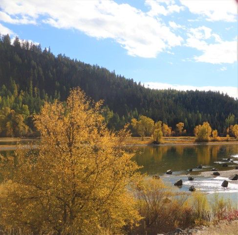 Kootenai River. Photo by LibbyMT.com.