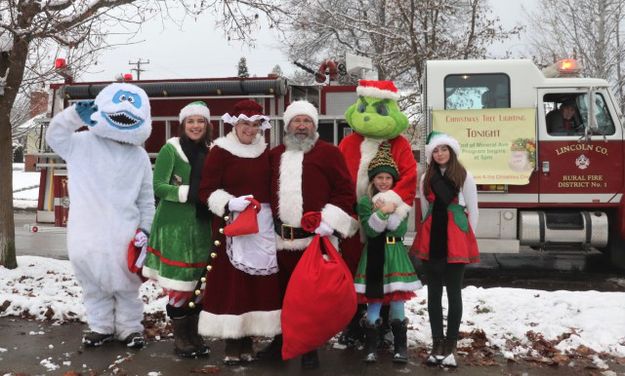 Santa and the Christmas Crew. Photo by LibbyMT.com.