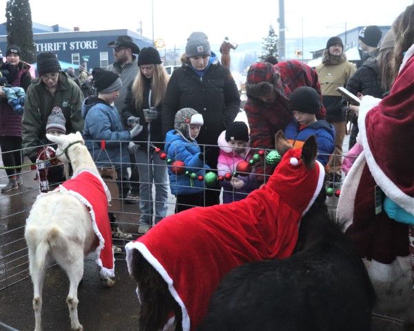 El Rio Ponies was there. Photo by LibbyMT.com.