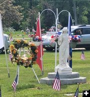 Gold Star Mothers wreath. Photo by LibbyMT.com.
