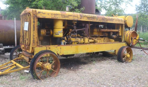 1934 air compressor. Photo by LibbyMT.com.