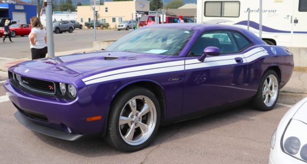 2010 Dodge Challenger R/T. Photo by LibbyMT.com.