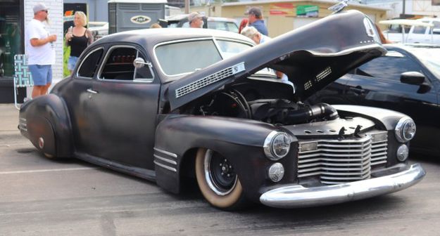 1941 Cadillac. Photo by LibbyMT.com.