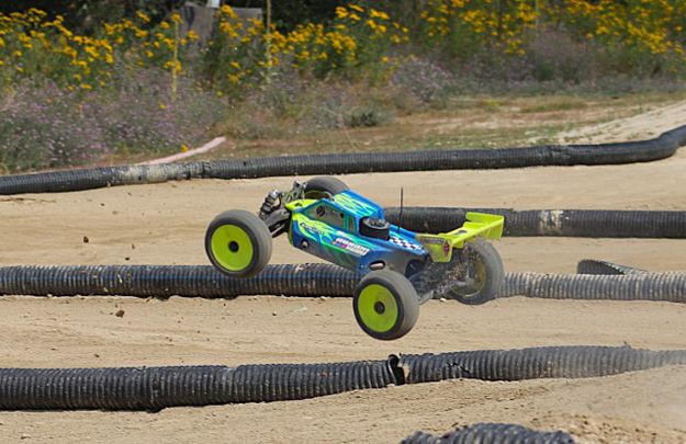 Nitro truggy. Photo by LibbyMT.com.