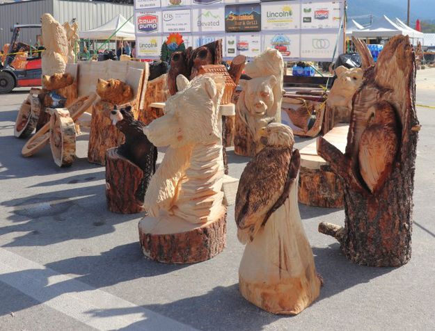 Quick carves. Photo by LibbyMT.com.