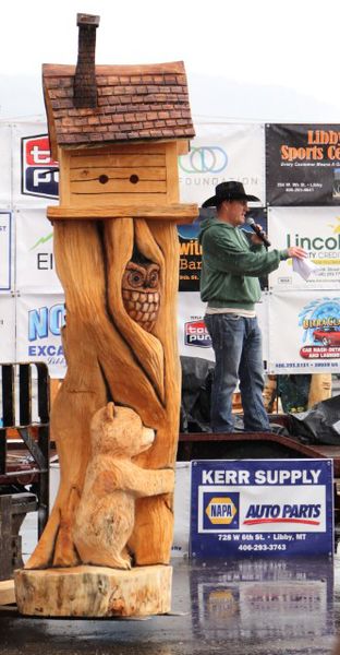 Adrian's adorable carving being auctioned. Photo by LibbyMT.com.