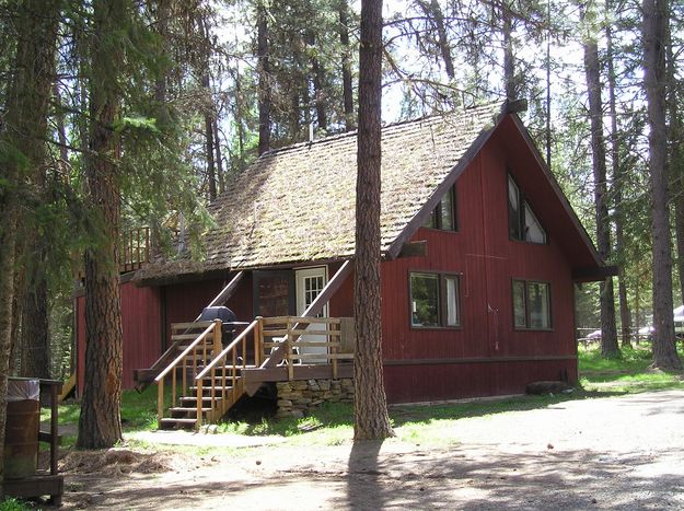 Koocanusa Resort Cabin. Photo by Maggie Craig.