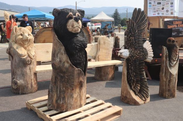 Quick carves. Photo by LibbyMT.com.