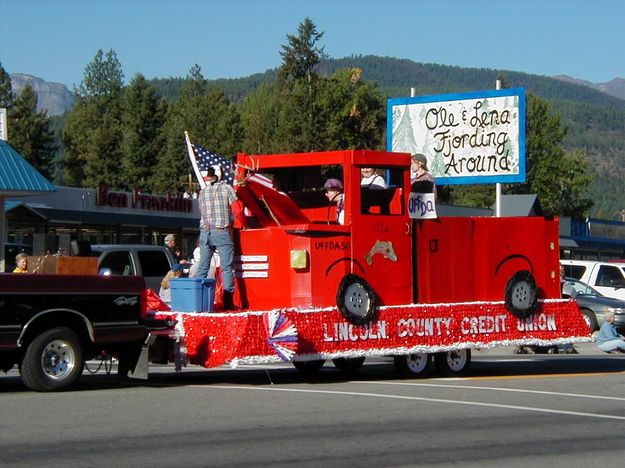 Nordicfest Parade. Photo by LibbyMT.com.